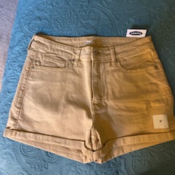 Shorts - Picture 1 of 2